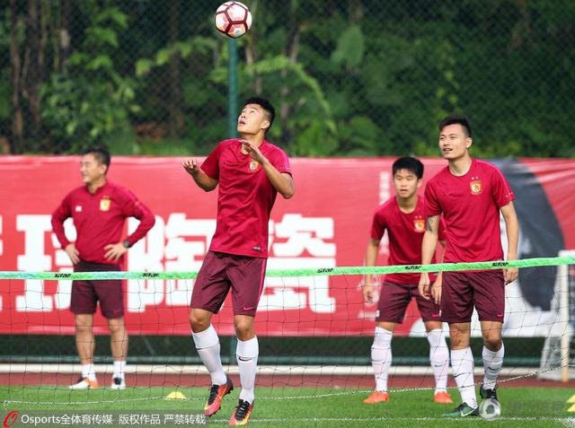 老板和他的下属之间的危险关系